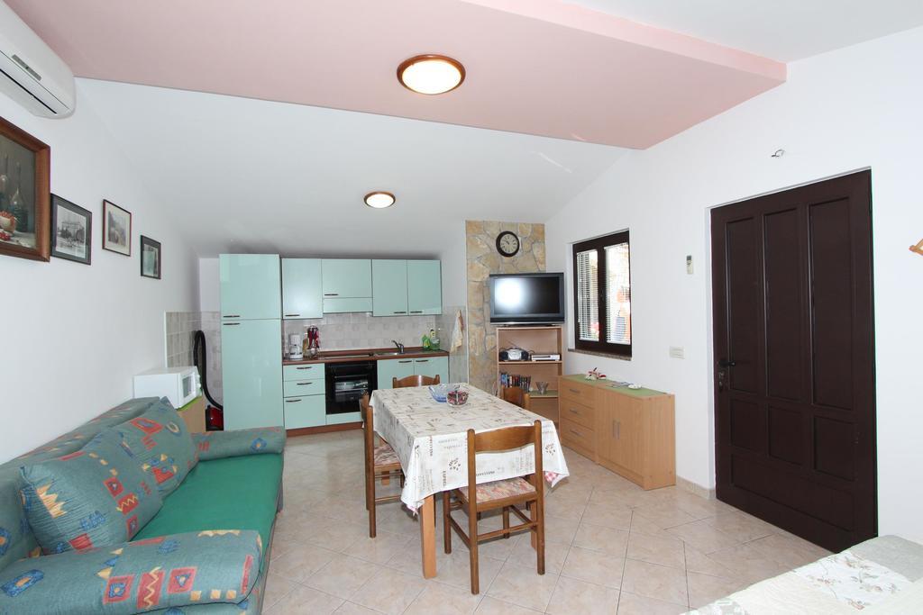 Apartments Marlina 罗维尼 外观 照片