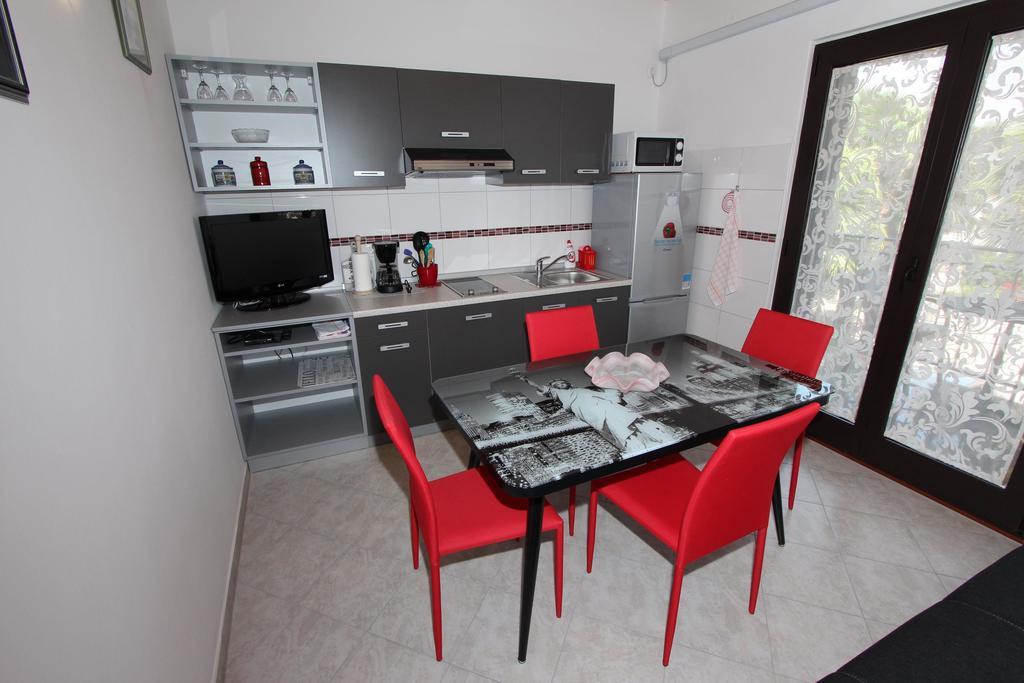 Apartments Marlina 罗维尼 外观 照片